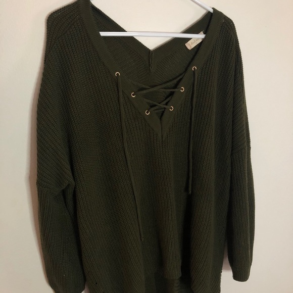 Altar’d State Hi-Lo Sweater - Picture 2 of 5